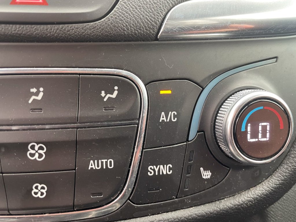 2021 Chevrolet Equinox in St-Jérôme, Quebec - 16 - w1024h768px