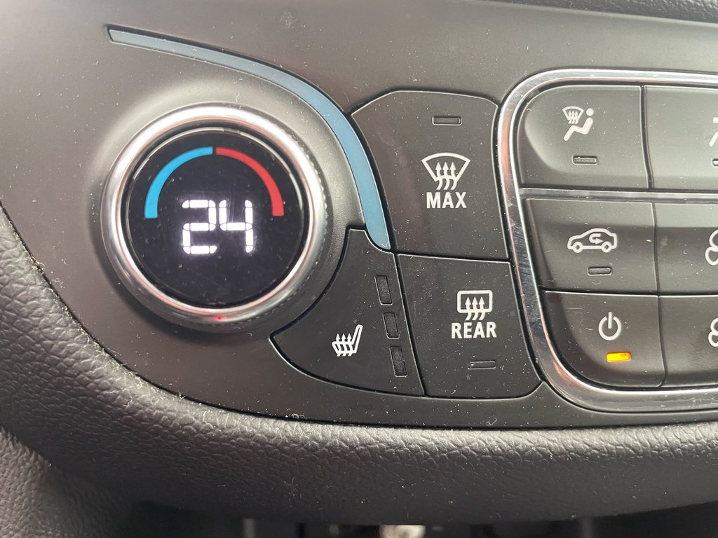 2021 Chevrolet Equinox in St-Jérôme, Quebec - 12 - w1024h768px