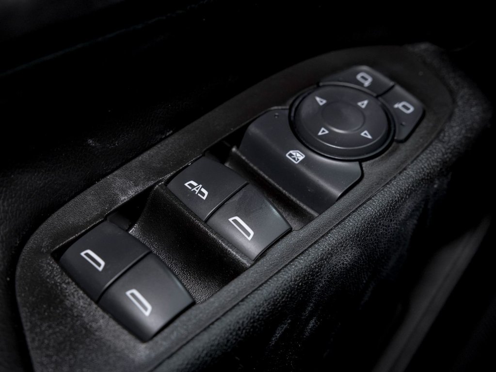 2021 Chevrolet Equinox in St-Jérôme, Quebec - 25 - w1024h768px
