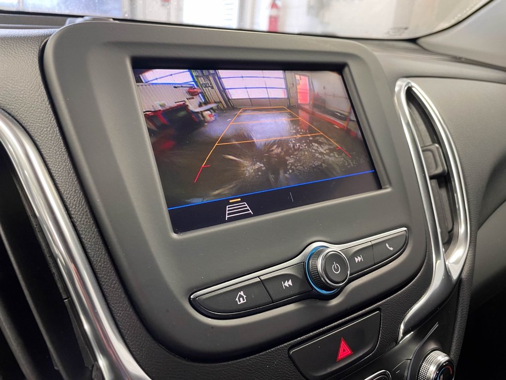 Chevrolet Equinox  2021 à St-Jérôme, Québec - 13 - w1024h768px