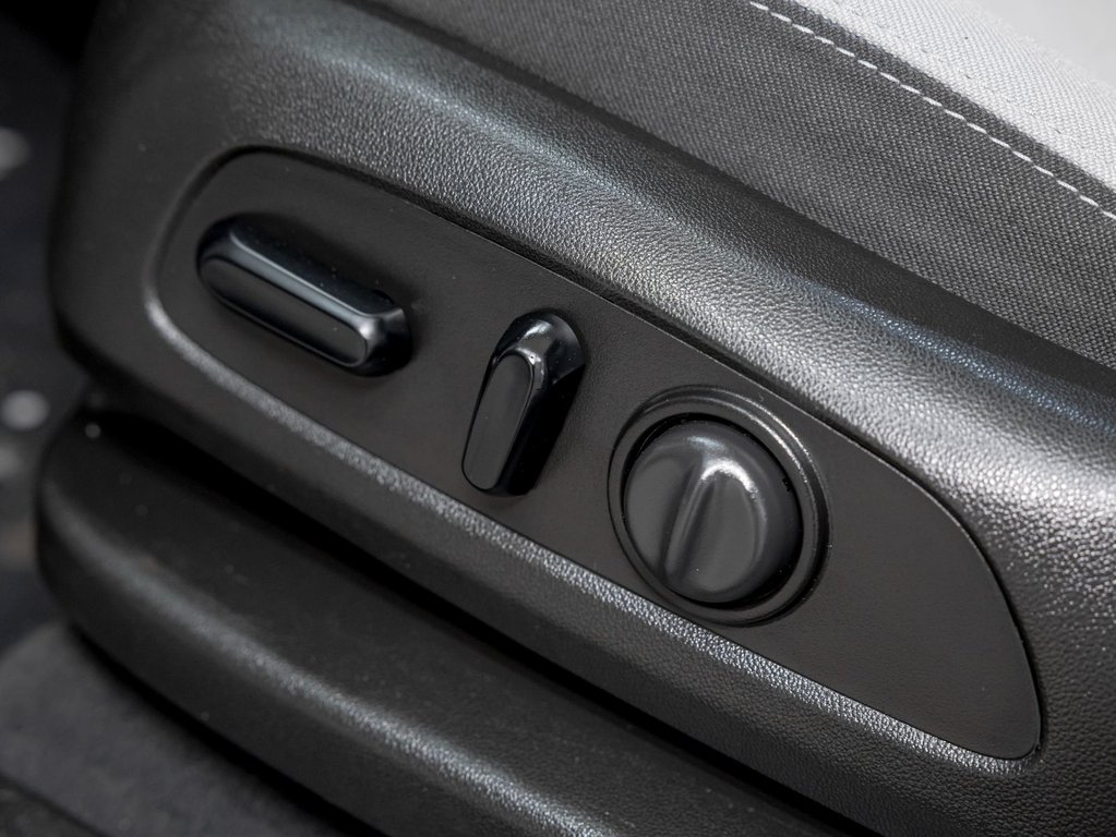 Chevrolet Equinox  2021 à St-Jérôme, Québec - 23 - w1024h768px