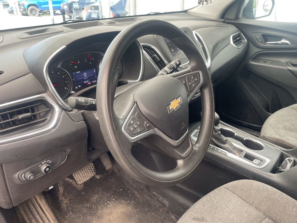 Chevrolet Equinox  2022 à St-Jérôme, Québec - 3 - w1024h768px