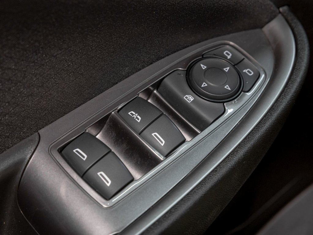 2023 Chevrolet Malibu in St-Jérôme, Quebec - 23 - w1024h768px