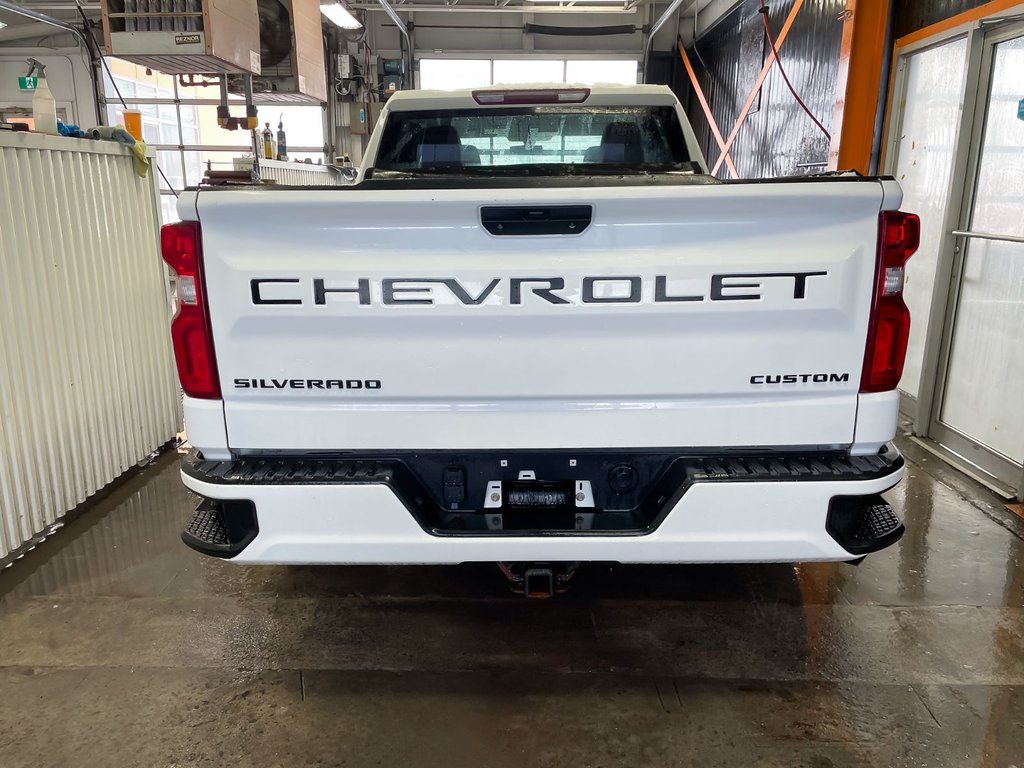 Chevrolet Silverado 1500  2022 à St-Jérôme, Québec - 6 - w1024h768px