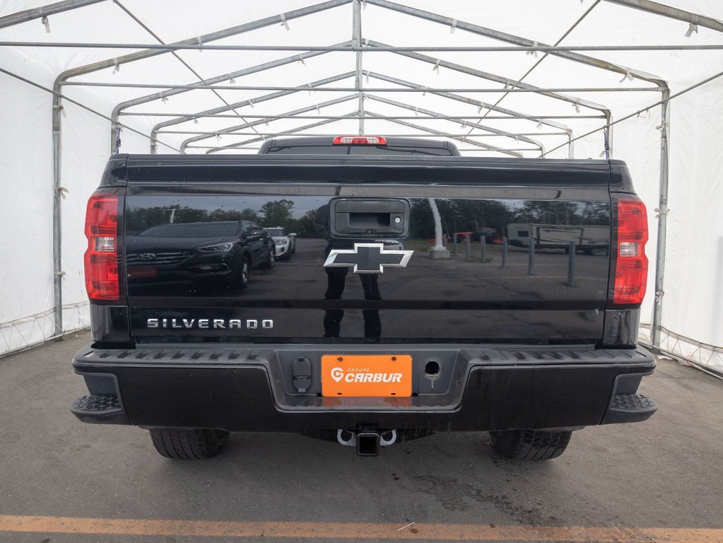 Chevrolet Silverado 1500  2016 à St-Jérôme, Québec - 6 - w1024h768px