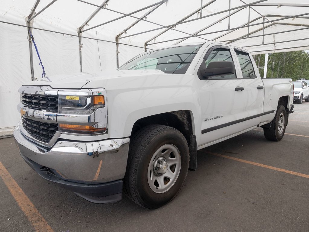 Chevrolet Silverado 1500  2017 à St-Jérôme, Québec - 1 - w1024h768px