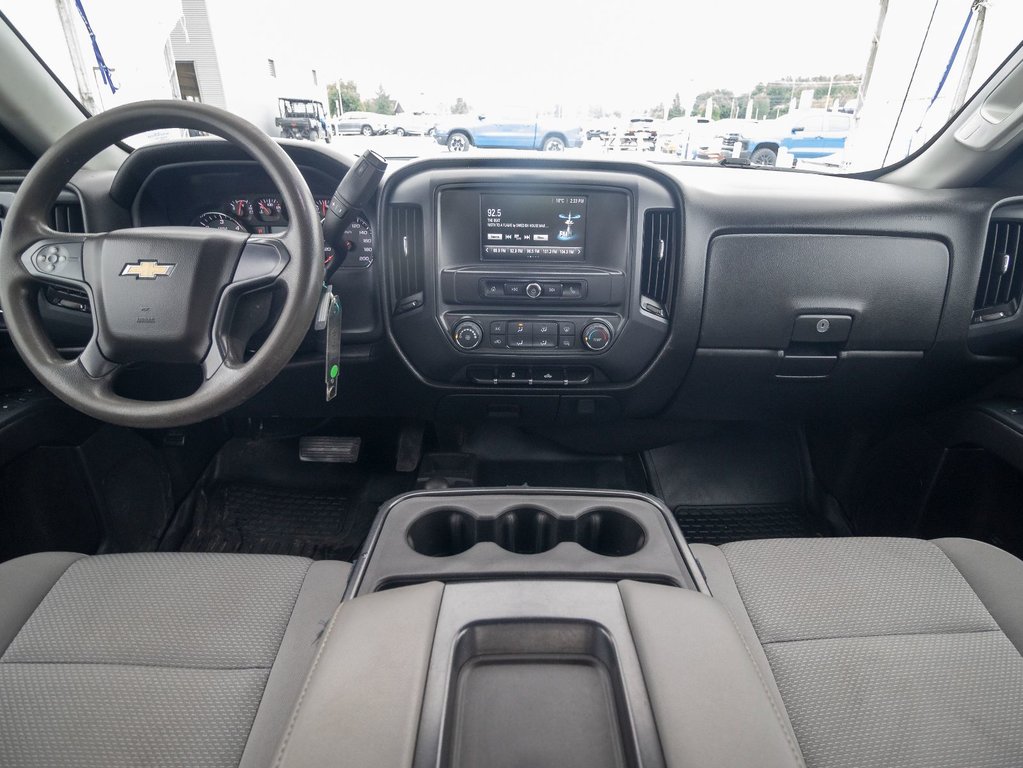 Chevrolet Silverado 1500  2017 à St-Jérôme, Québec - 8 - w1024h768px