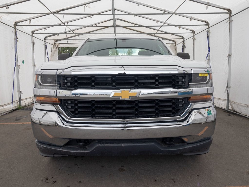 2017 Chevrolet Silverado 1500 in St-Jérôme, Quebec - 4 - w1024h768px