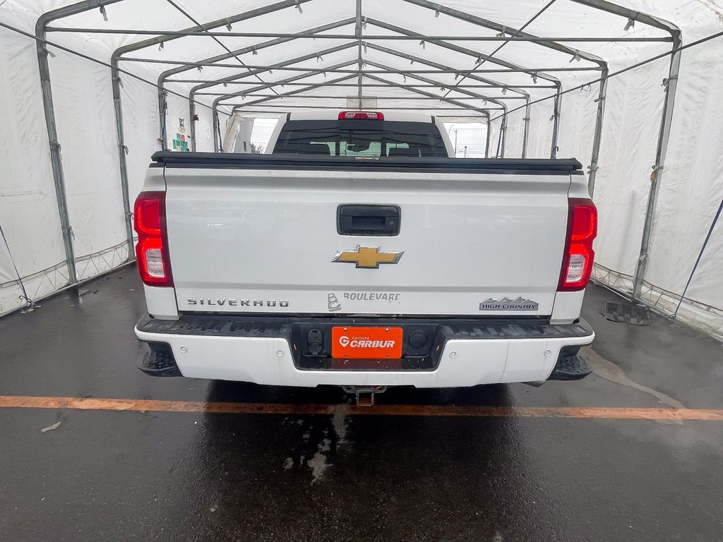 Chevrolet Silverado 1500  2017 à St-Jérôme, Québec - 6 - w1024h768px