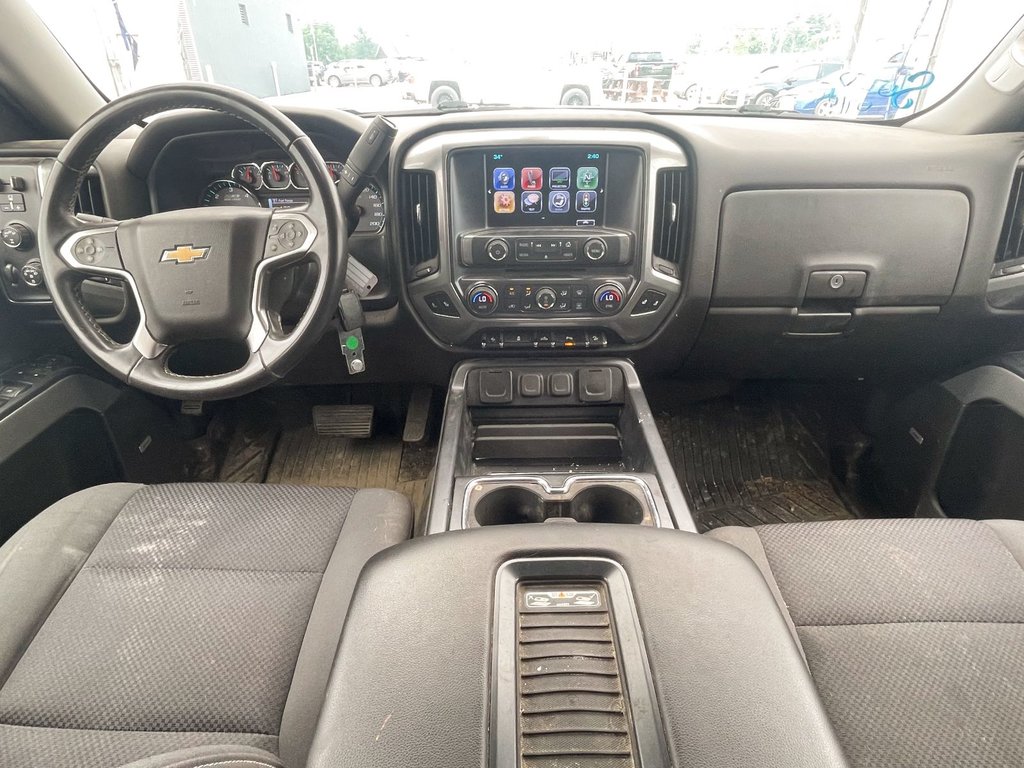 2017 Chevrolet Silverado 1500 in St-Jérôme, Quebec - 10 - w1024h768px