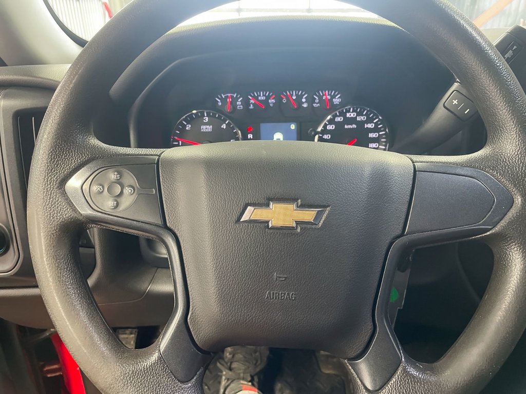 Chevrolet Silverado 1500  2017 à St-Jérôme, Québec - 14 - w1024h768px