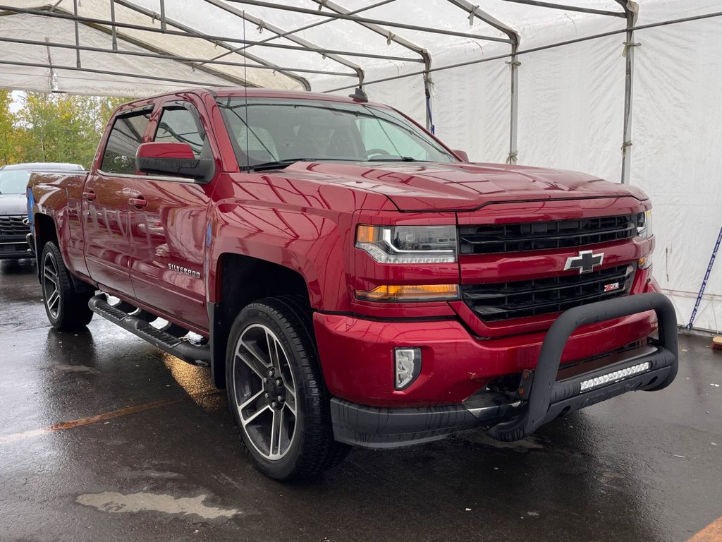 Chevrolet Silverado 1500  2018 à St-Jérôme, Québec - 9 - w1024h768px