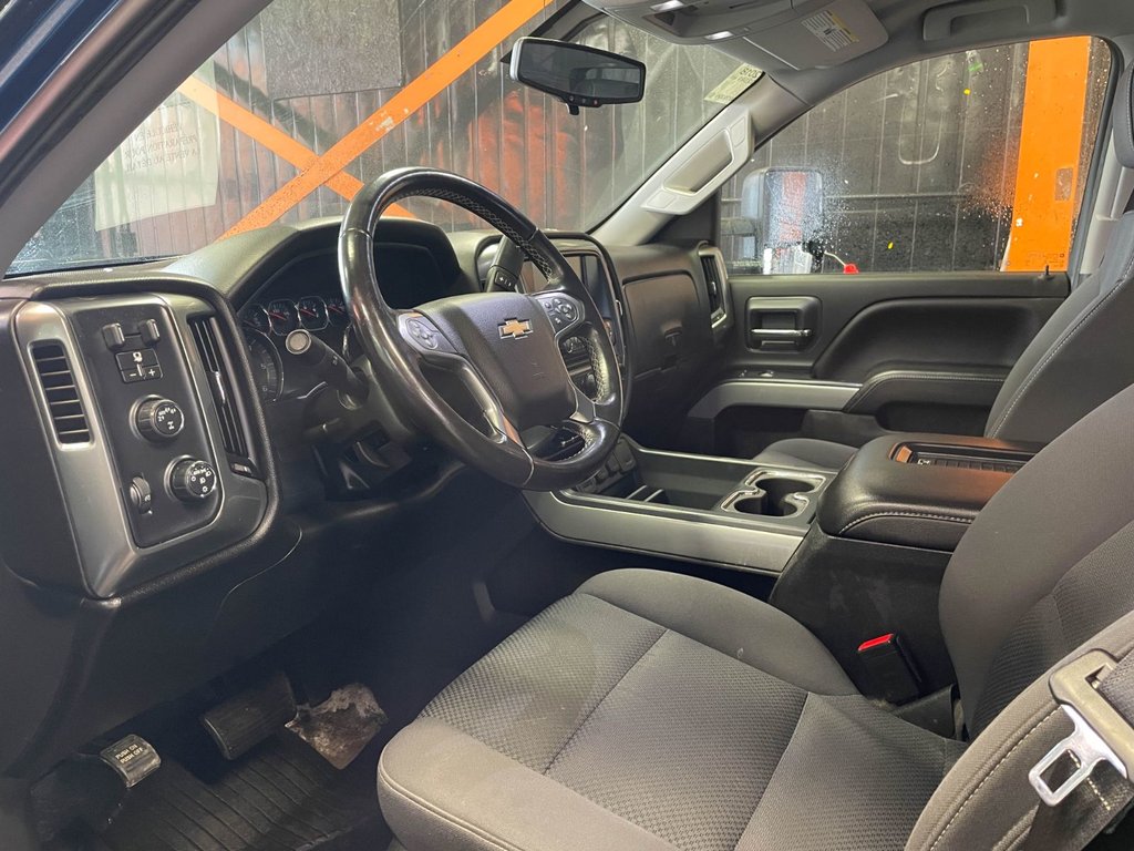 2018 Chevrolet Silverado 1500 in St-Jérôme, Quebec - 3 - w1024h768px