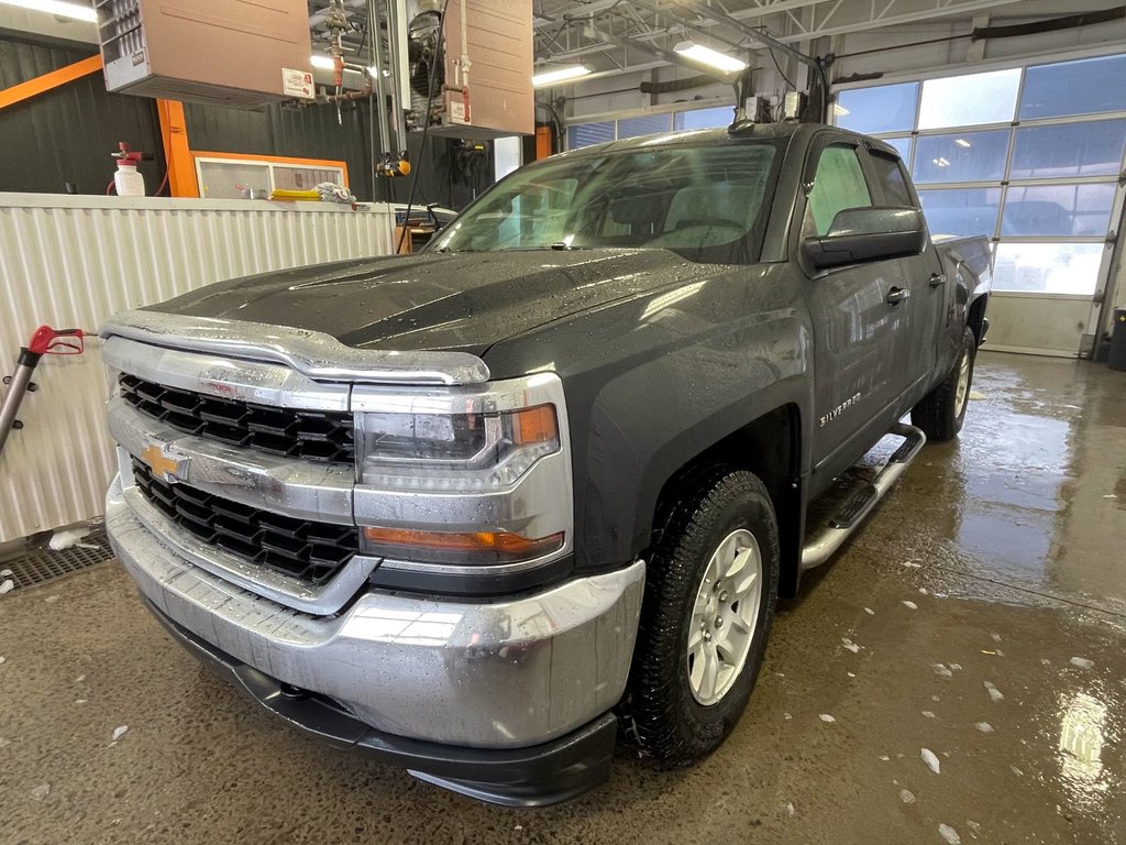 2019 Chevrolet Silverado 1500 in St-Jérôme, Quebec - 1 - w1024h768px