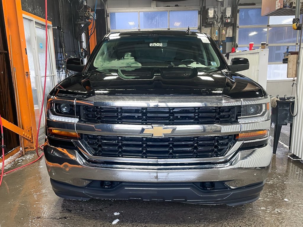 Chevrolet Silverado 1500  2019 à St-Jérôme, Québec - 4 - w1024h768px
