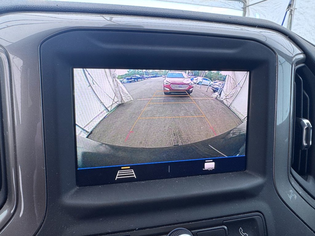 2020 Chevrolet Silverado 1500 in St-Jérôme, Quebec - 12 - w1024h768px