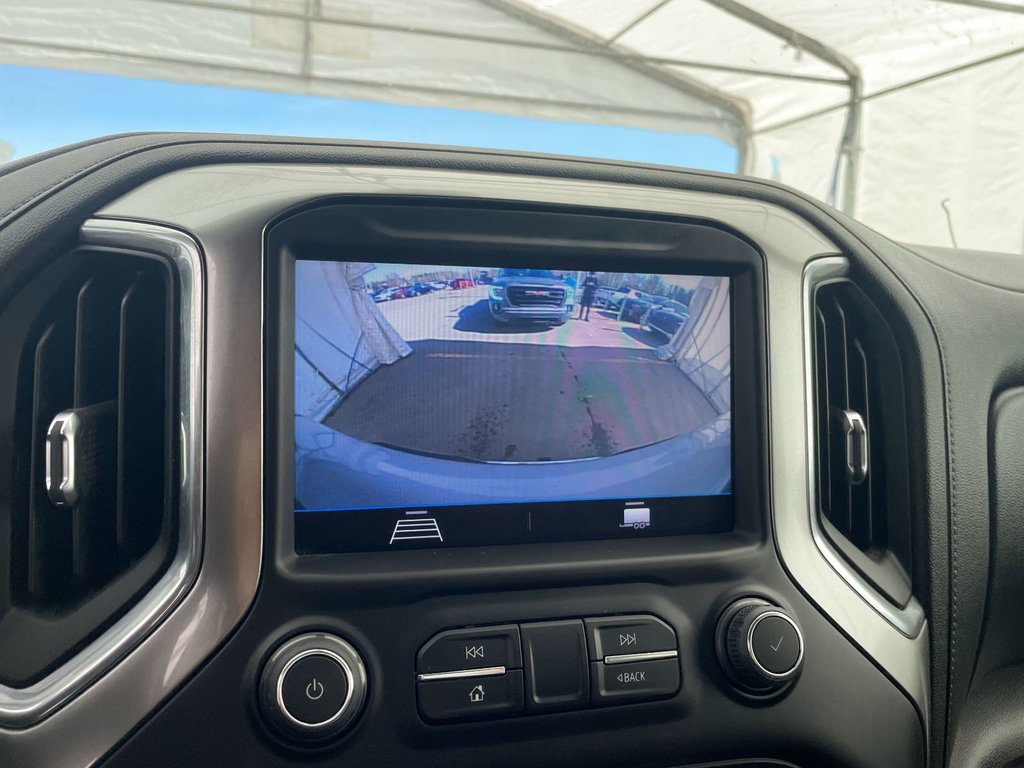 2020 Chevrolet Silverado 1500 in St-Jérôme, Quebec - 16 - w1024h768px