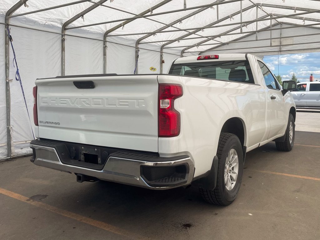 2021 Chevrolet Silverado 1500 in St-Jérôme, Quebec - 8 - w1024h768px