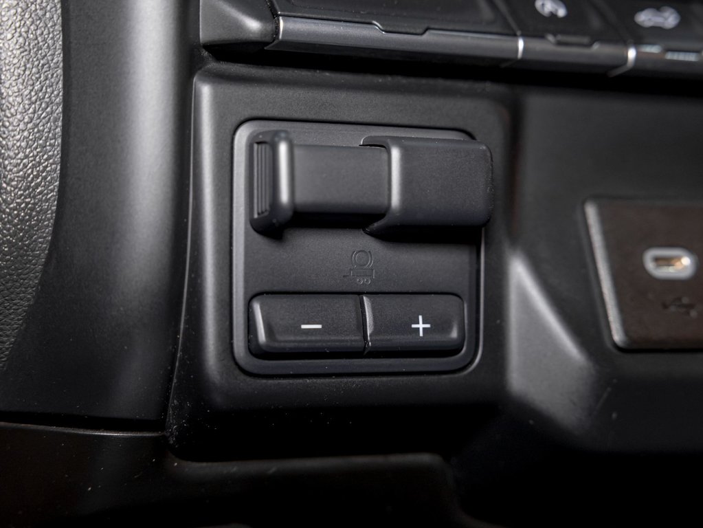2021 Chevrolet Silverado 1500 in St-Jérôme, Quebec - 24 - w1024h768px
