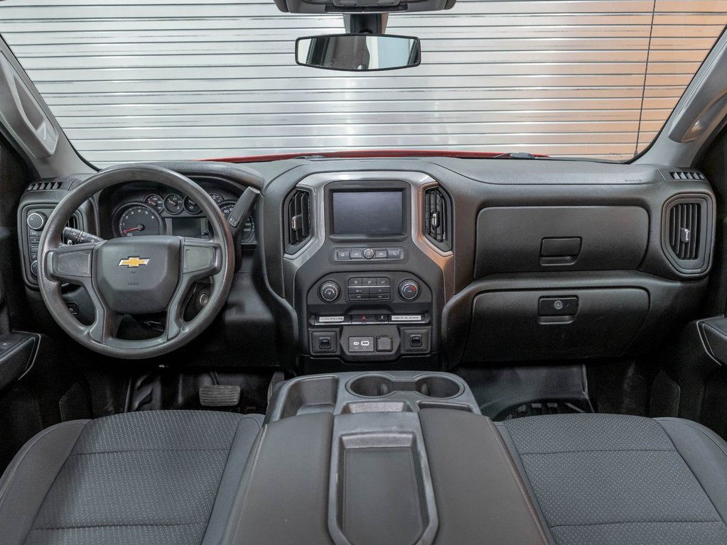 Chevrolet Silverado 1500  2021 à St-Jérôme, Québec - 11 - w1024h768px