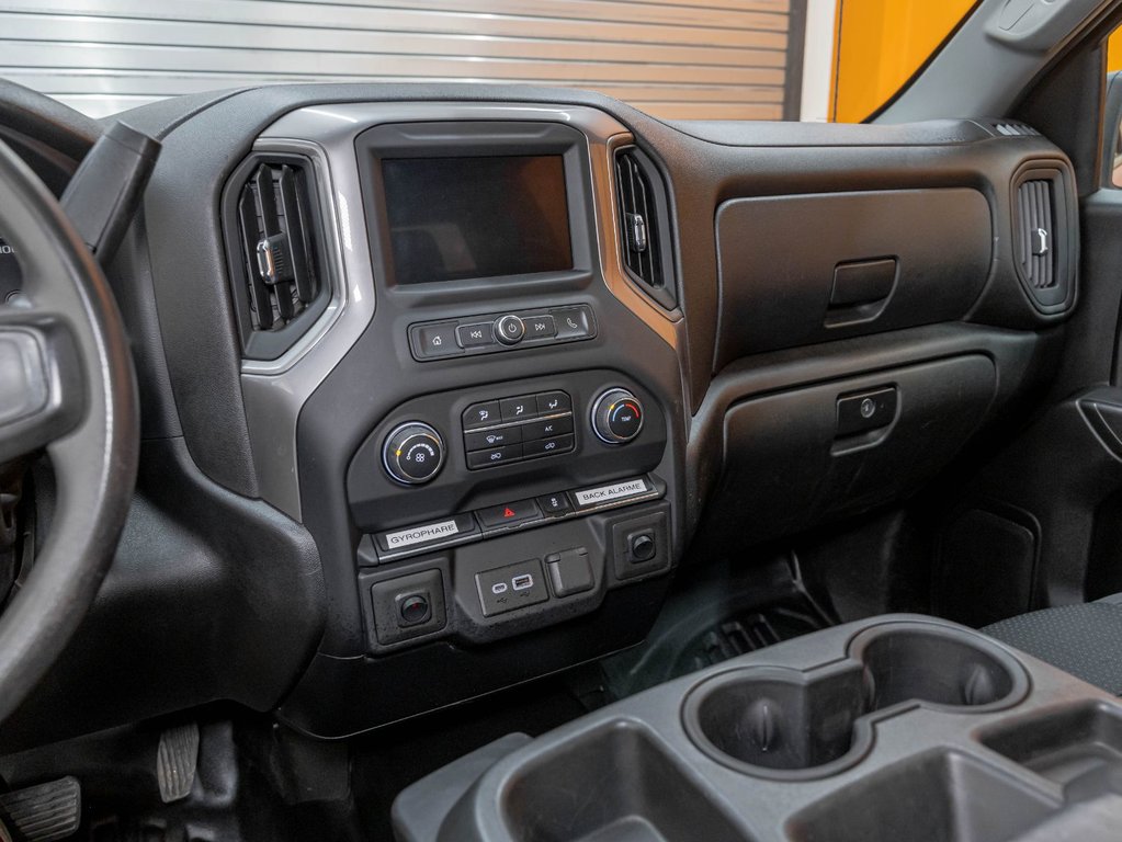 Chevrolet Silverado 1500  2021 à St-Jérôme, Québec - 16 - w1024h768px