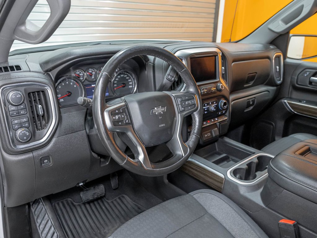 Chevrolet Silverado 1500  2021 à St-Jérôme, Québec - 2 - w1024h768px