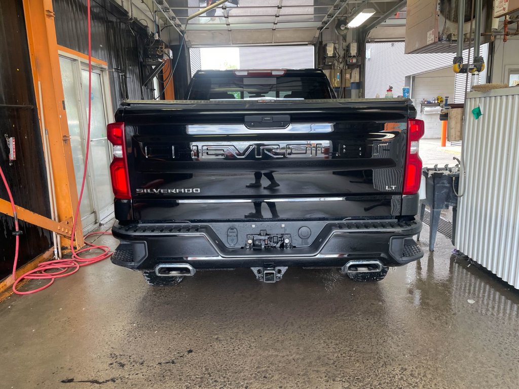 2021 Chevrolet Silverado 1500 in St-Jérôme, Quebec - 6 - w1024h768px
