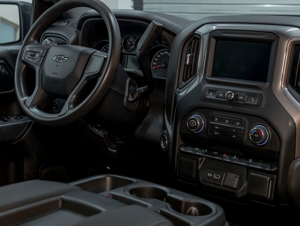 2022 Chevrolet Silverado 1500 in St-Jérôme, Quebec - 27 - w1024h768px