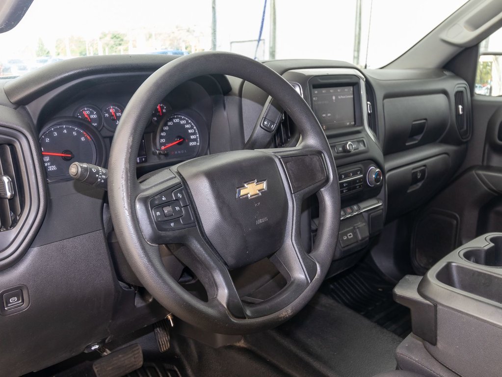 2022 Chevrolet Silverado 1500 in St-Jérôme, Quebec - 3 - w1024h768px