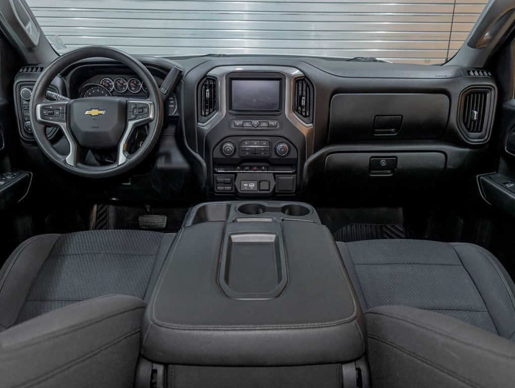 2022 Chevrolet Silverado 1500 in St-Jérôme, Quebec - 11 - w1024h768px