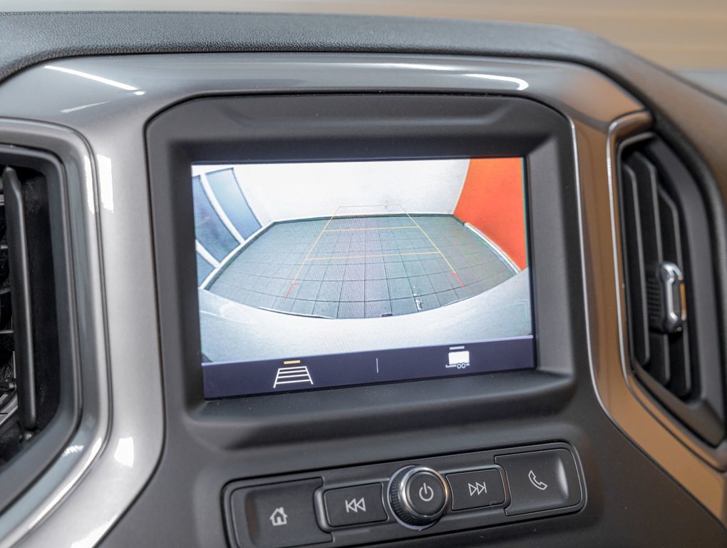 2022 Chevrolet Silverado 1500 in St-Jérôme, Quebec - 17 - w1024h768px