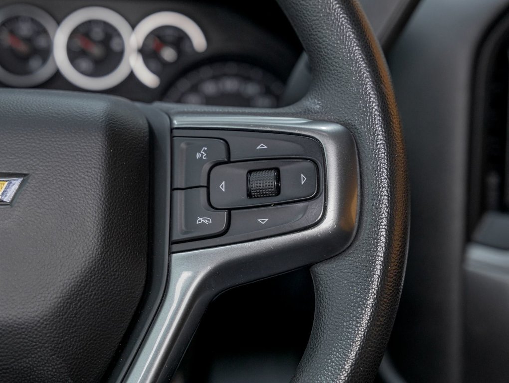 2022 Chevrolet Silverado 1500 in St-Jérôme, Quebec - 15 - w1024h768px