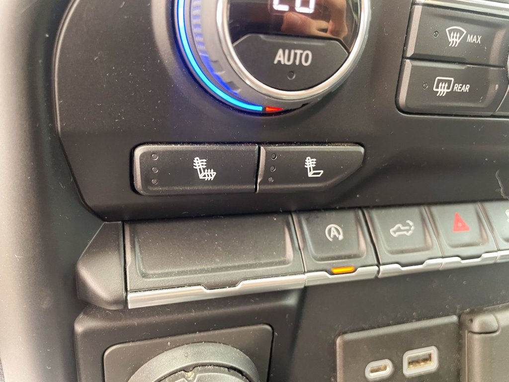 2022 Chevrolet Silverado 1500 in St-Jérôme, Quebec - 12 - w1024h768px