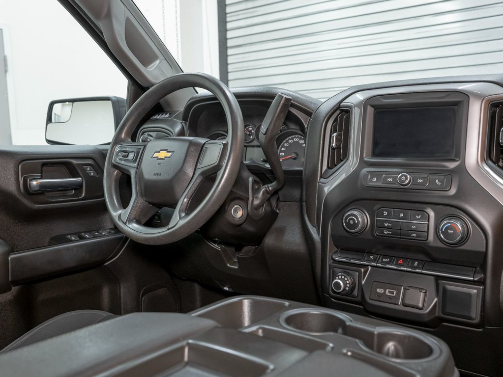 Chevrolet Silverado 1500  2022 à St-Jérôme, Québec - 23 - w1024h768px