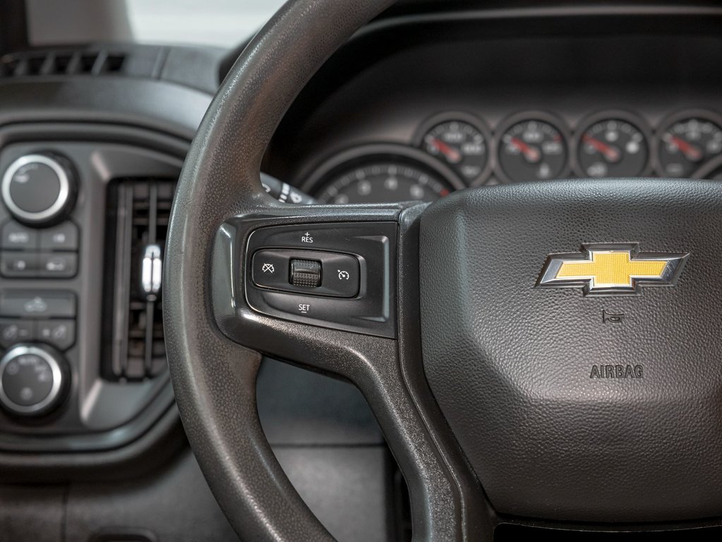 Chevrolet Silverado 1500  2022 à St-Jérôme, Québec - 14 - w1024h768px