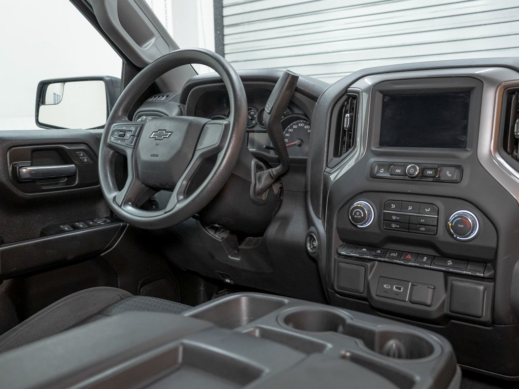 Chevrolet Silverado 1500  2022 à St-Jérôme, Québec - 26 - w1024h768px