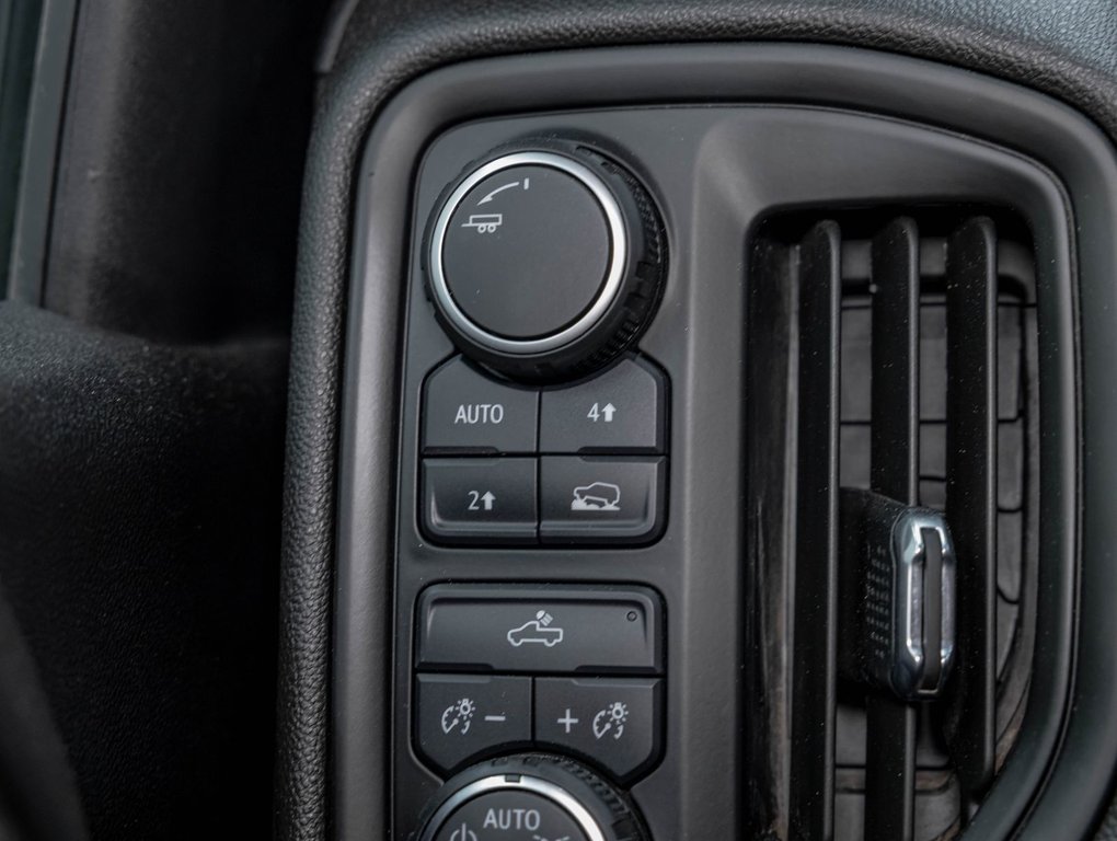 2022 Chevrolet Silverado 1500 in St-Jérôme, Quebec - 22 - w1024h768px