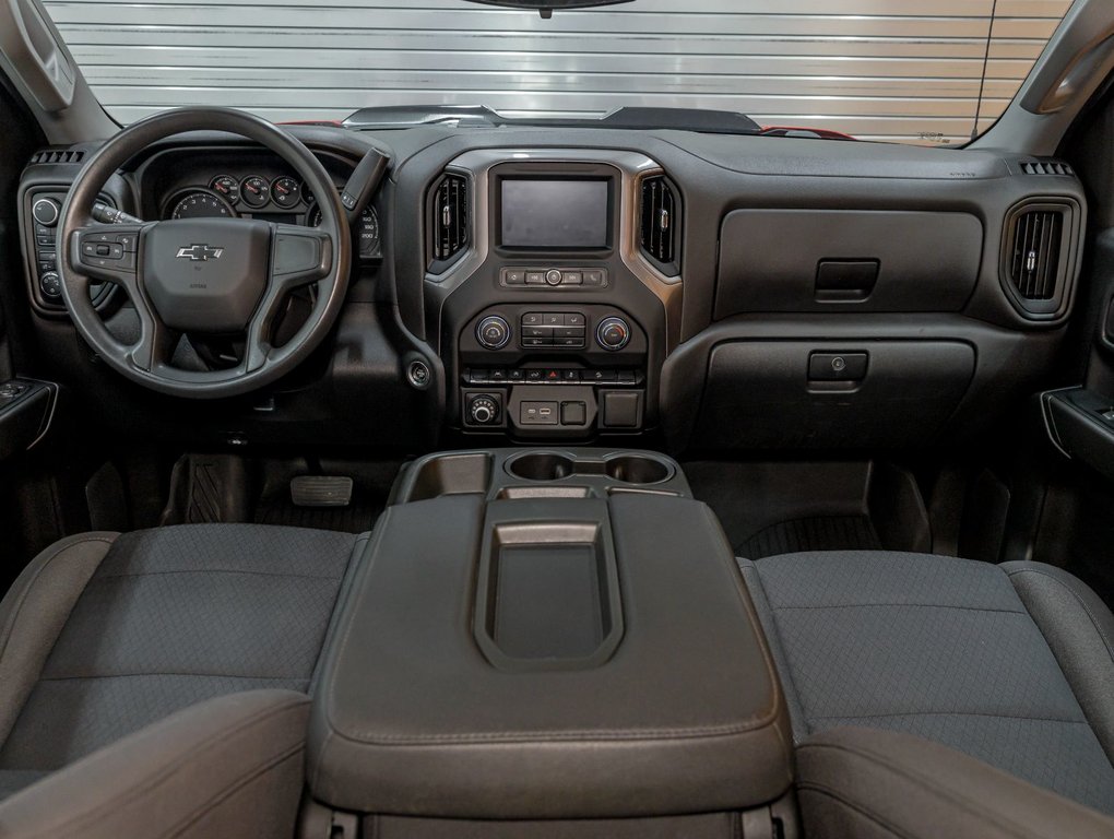 Chevrolet Silverado 1500  2022 à St-Jérôme, Québec - 10 - w1024h768px
