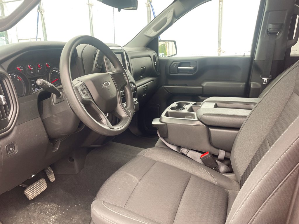 Chevrolet Silverado 1500  2022 à St-Jérôme, Québec - 3 - w1024h768px