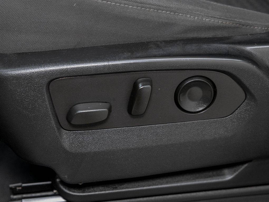 Chevrolet Silverado 1500  2022 à St-Jérôme, Québec - 23 - w1024h768px