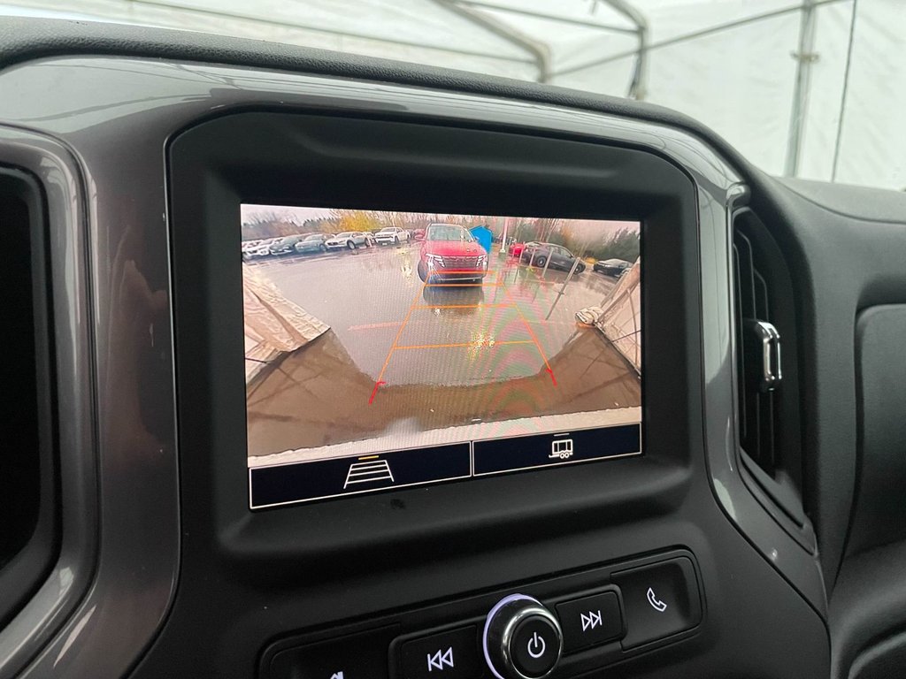 2022 Chevrolet Silverado 1500 in St-Jérôme, Quebec - 12 - w1024h768px