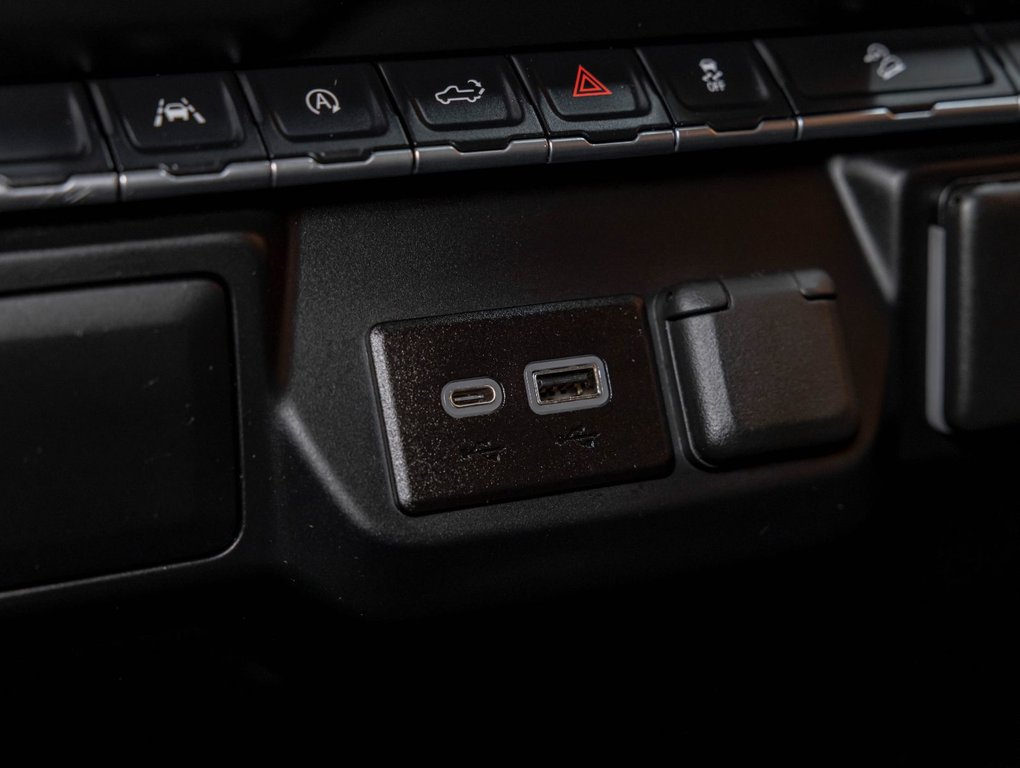 Chevrolet Silverado 1500  2022 à St-Jérôme, Québec - 22 - w1024h768px