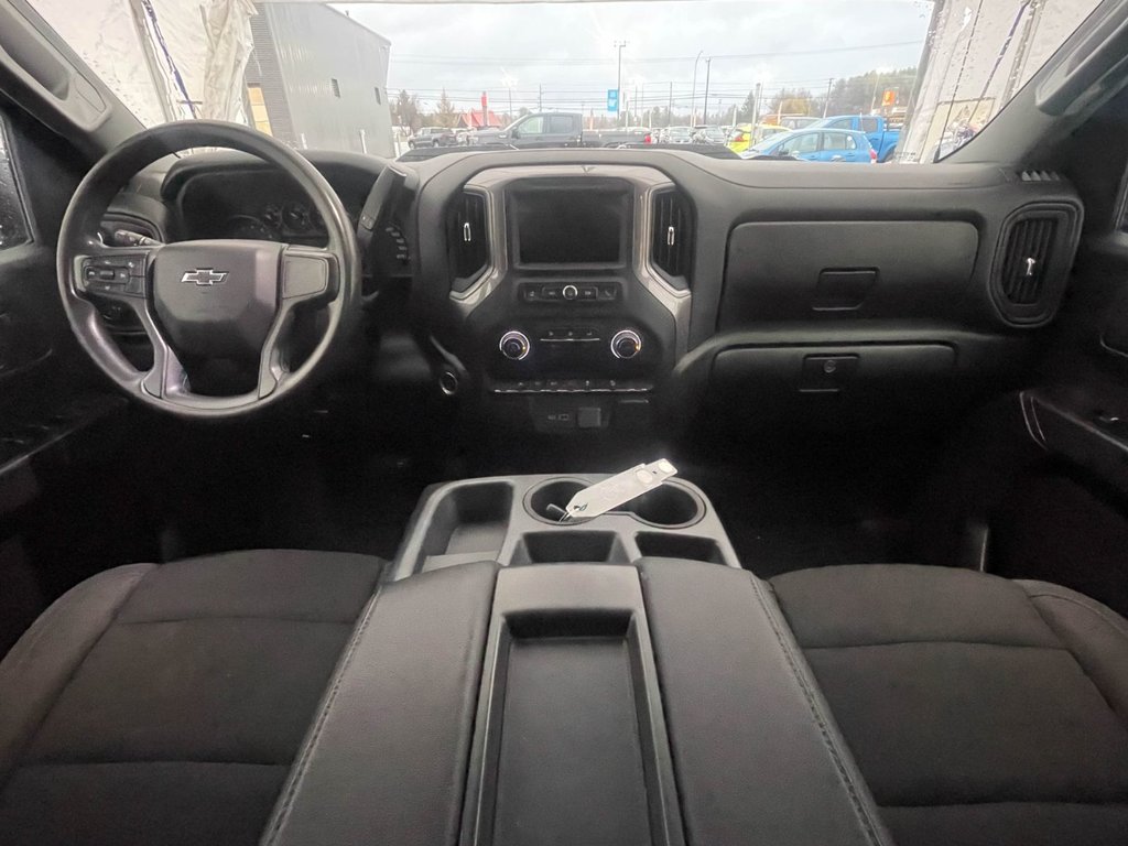 2022 Chevrolet Silverado 1500 in St-Jérôme, Quebec - 10 - w1024h768px