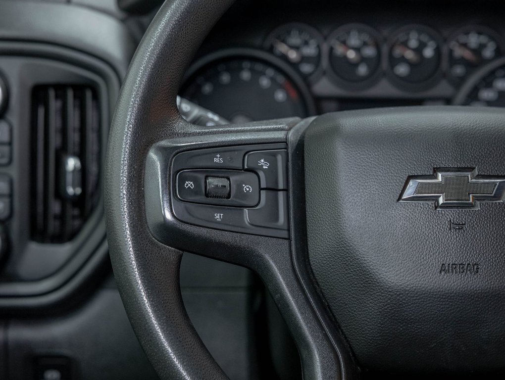 2022 Chevrolet Silverado 1500 in St-Jérôme, Quebec - 14 - w1024h768px