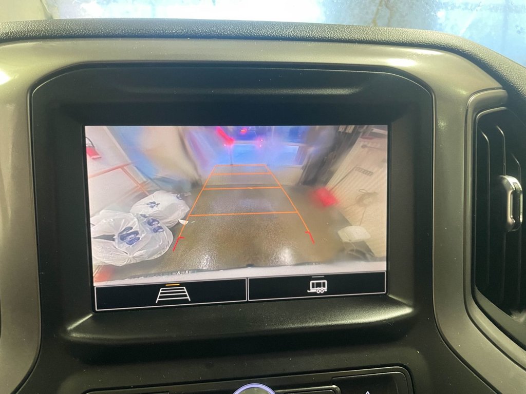 2022 Chevrolet Silverado 1500 in St-Jérôme, Quebec - 8 - w1024h768px