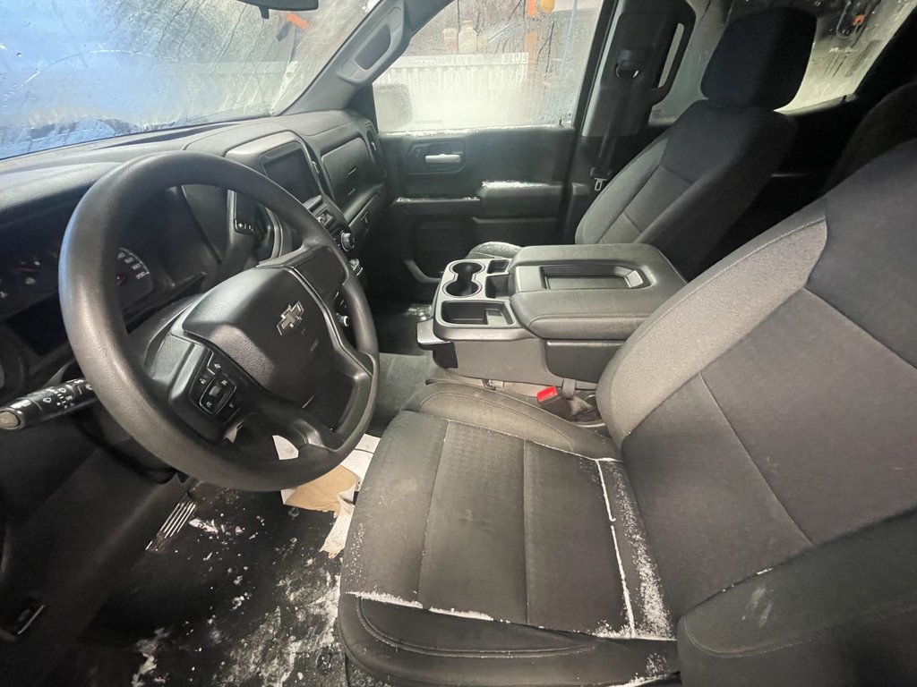 2022 Chevrolet Silverado 1500 in St-Jérôme, Quebec - 10 - w1024h768px