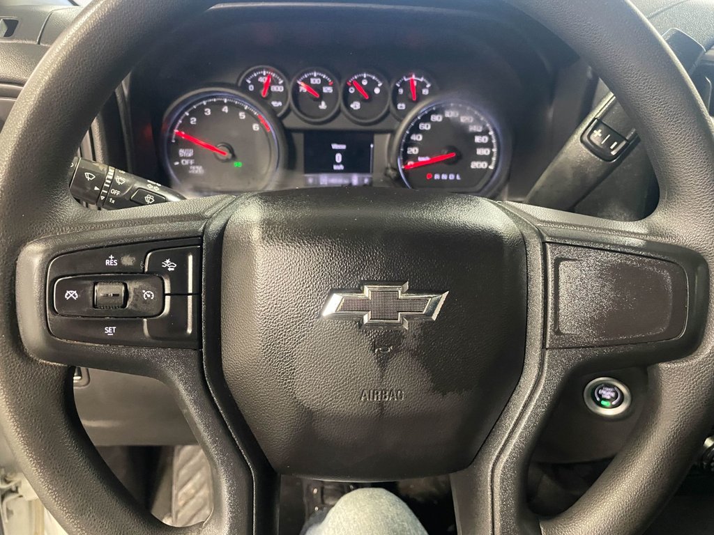 2022 Chevrolet Silverado 1500 in St-Jérôme, Quebec - 7 - w1024h768px