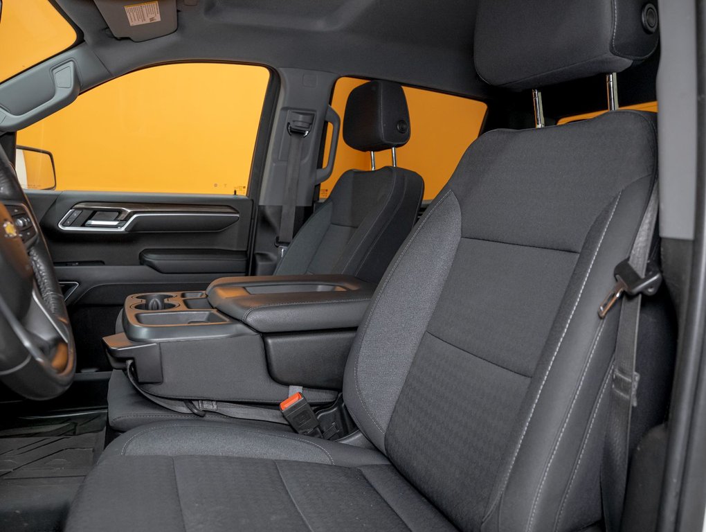 2022 Chevrolet Silverado 1500 in St-Jérôme, Quebec - 10 - w1024h768px
