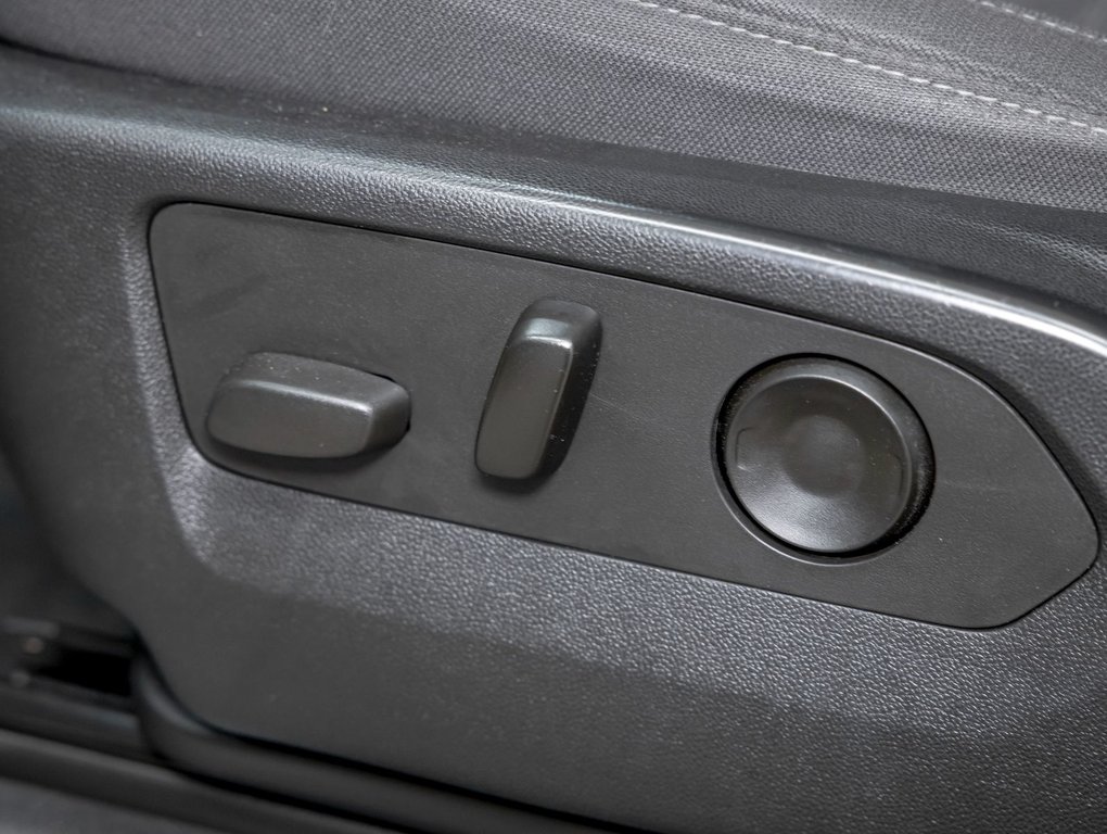 2022 Chevrolet Silverado 1500 in St-Jérôme, Quebec - 24 - w1024h768px