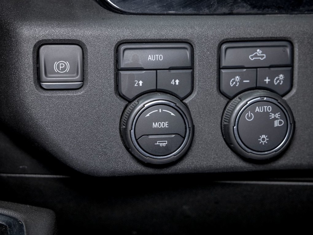 2022 Chevrolet Silverado 1500 in St-Jérôme, Quebec - 23 - w1024h768px